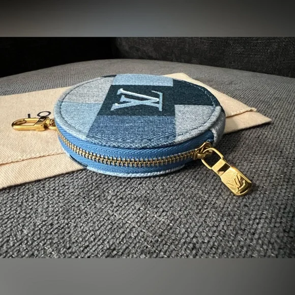 Authentic Louis Vuitton denim patchwork coin purse bag charm - Picture 5 of 7